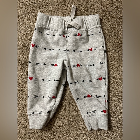 Baby boy valentines outfit - Picture 2 of 6